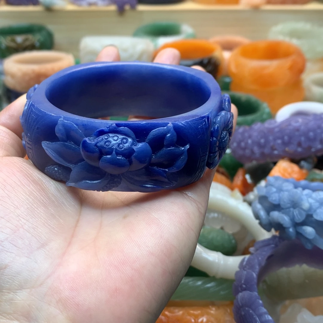 未镶嵌手镯石英质玉芙*