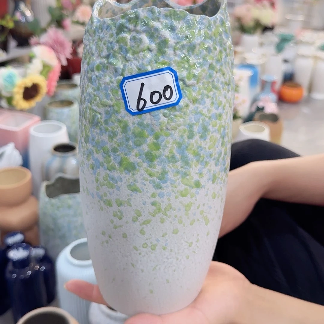 瓶600号复古陶瓷高24厘米微瑕一个