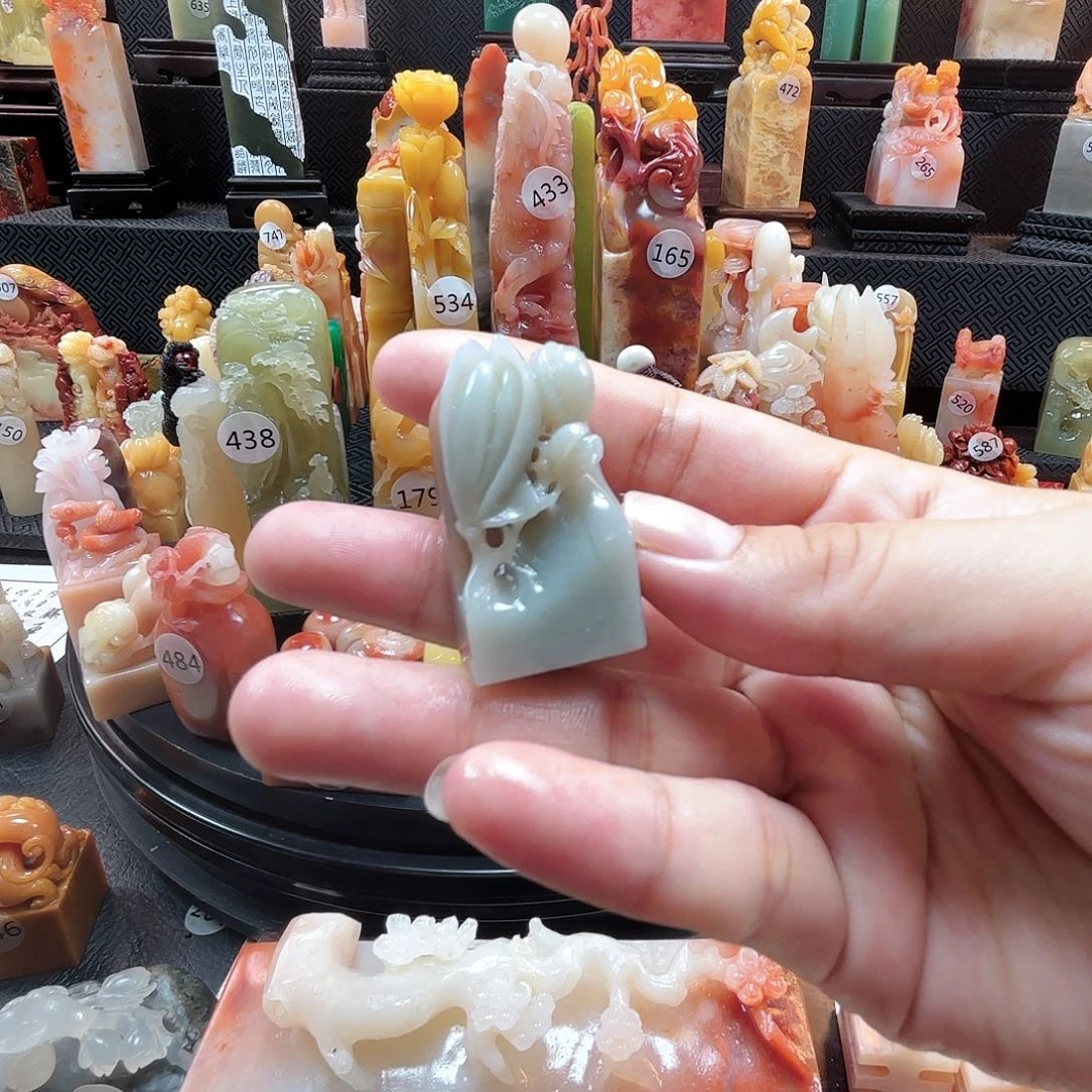 寿山石其他天青玉兰花
