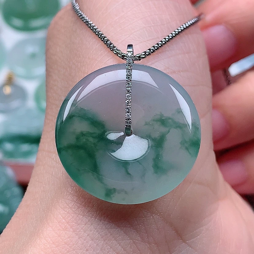 缅甸天然A货翡翠18k金镶嵌冰种飘绿平安扣（尺寸27.2*5.2）