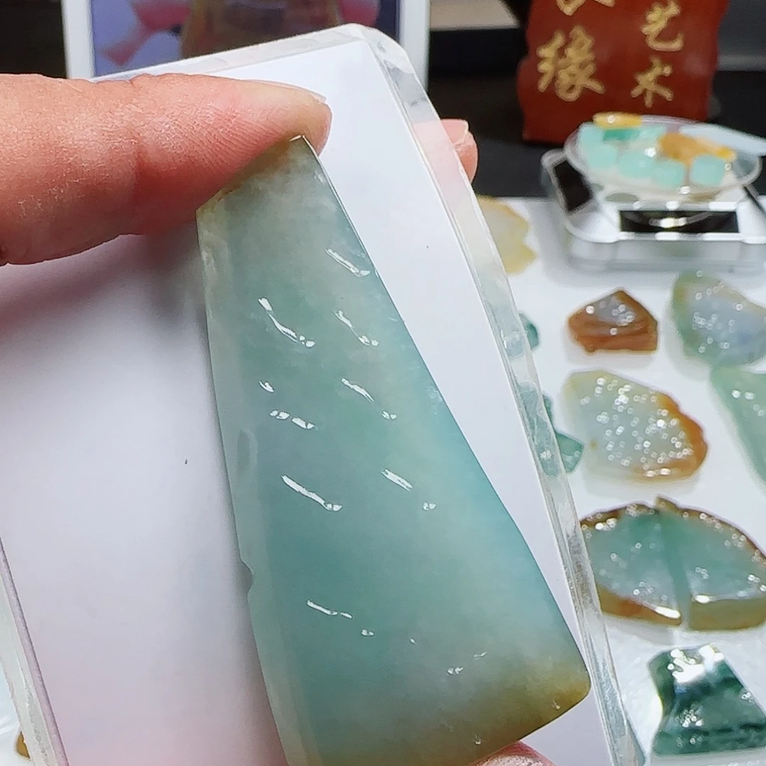 定制翡翠未镶嵌翡翠