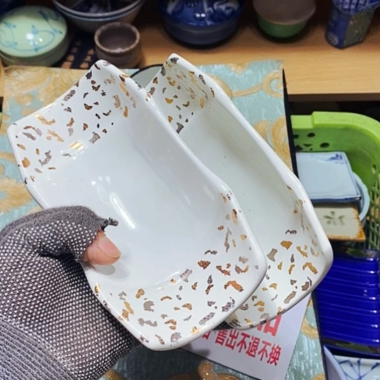 瓷片新年快乐。万事如意