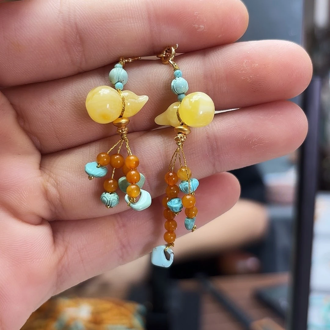 琥珀珠宝奇石未镶嵌滴流多样发其一