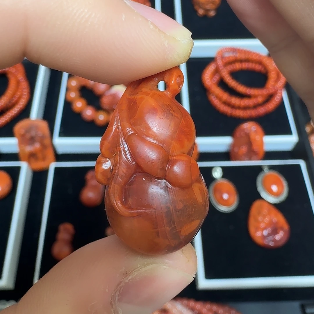 南红玛瑙未镶嵌川料瓦西火焰纹葫芦11.7g