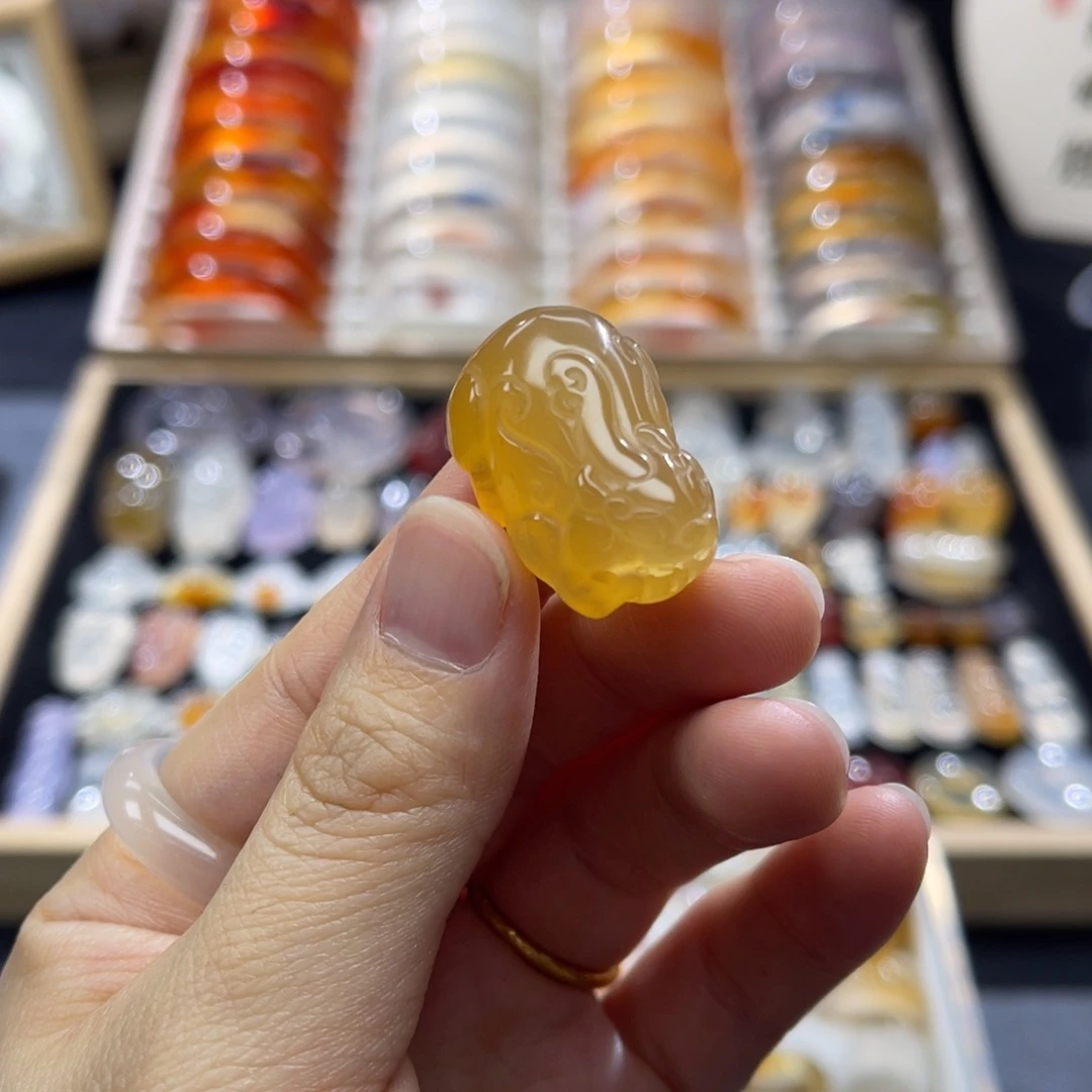 玛瑙/玉髓未镶嵌颈饰