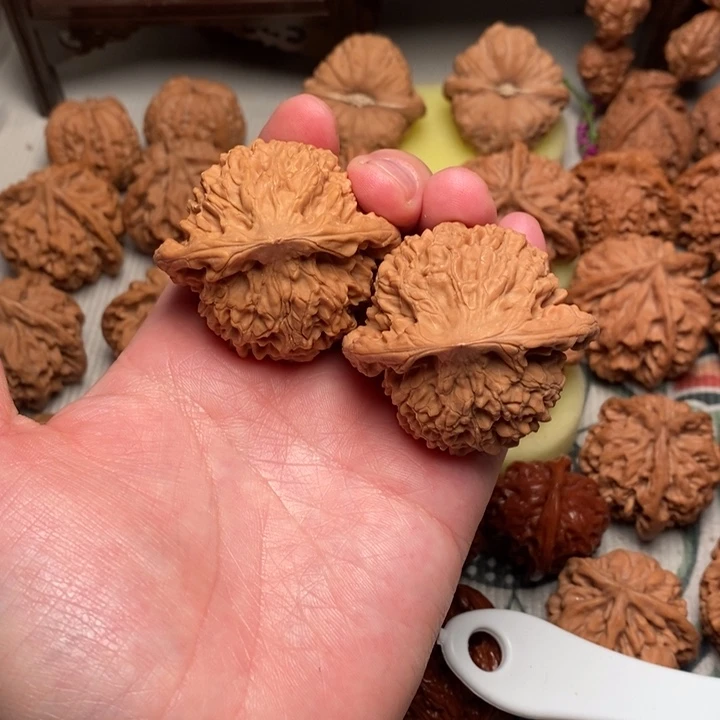 木质官帽47全品52克