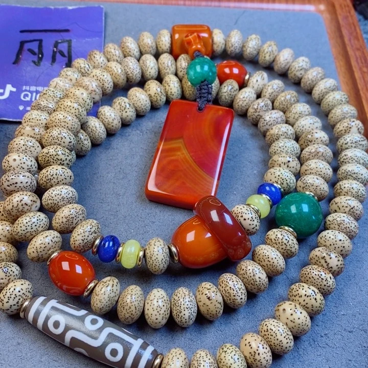 星月菩提吊坠星月菩提