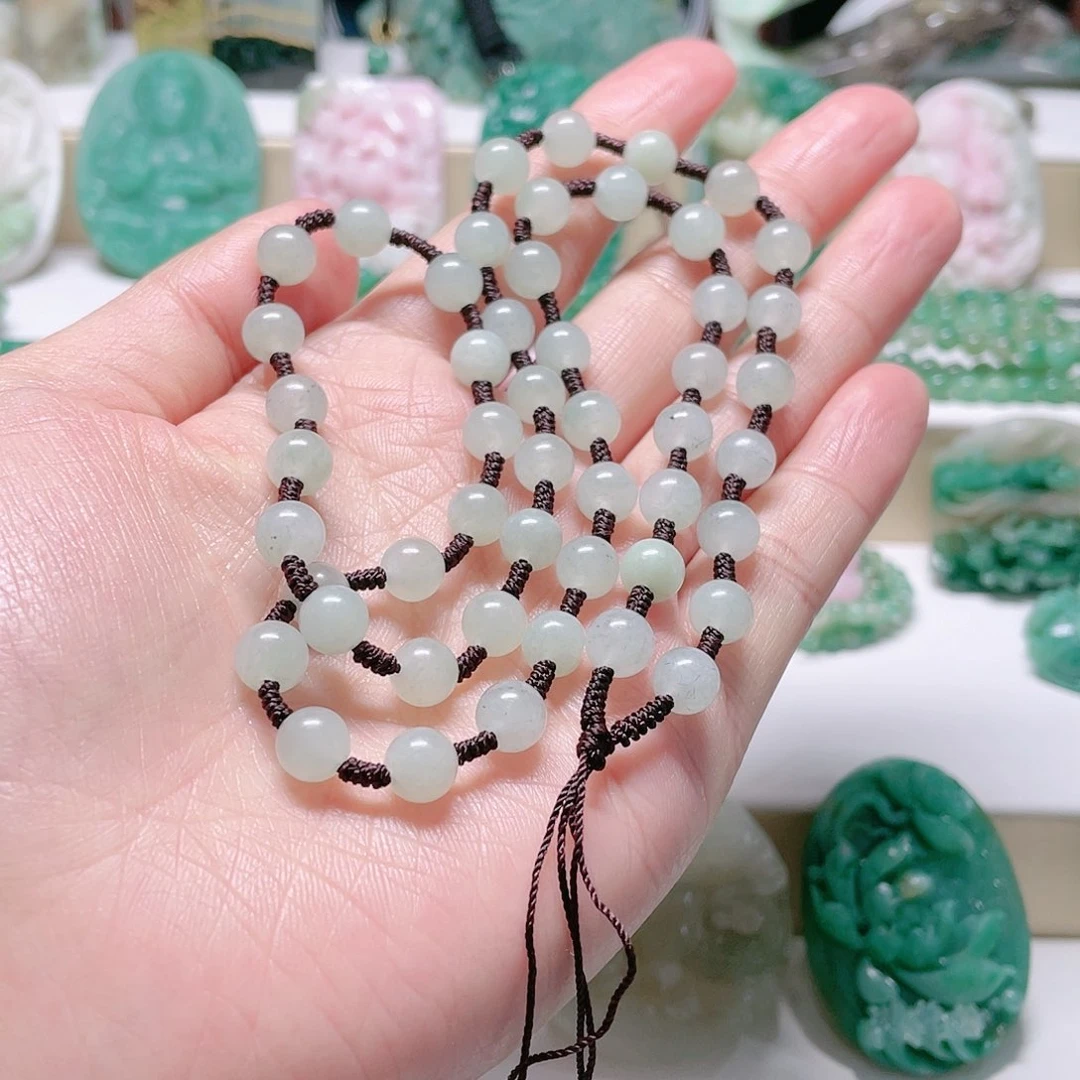 独山玉未镶嵌颈饰敬***