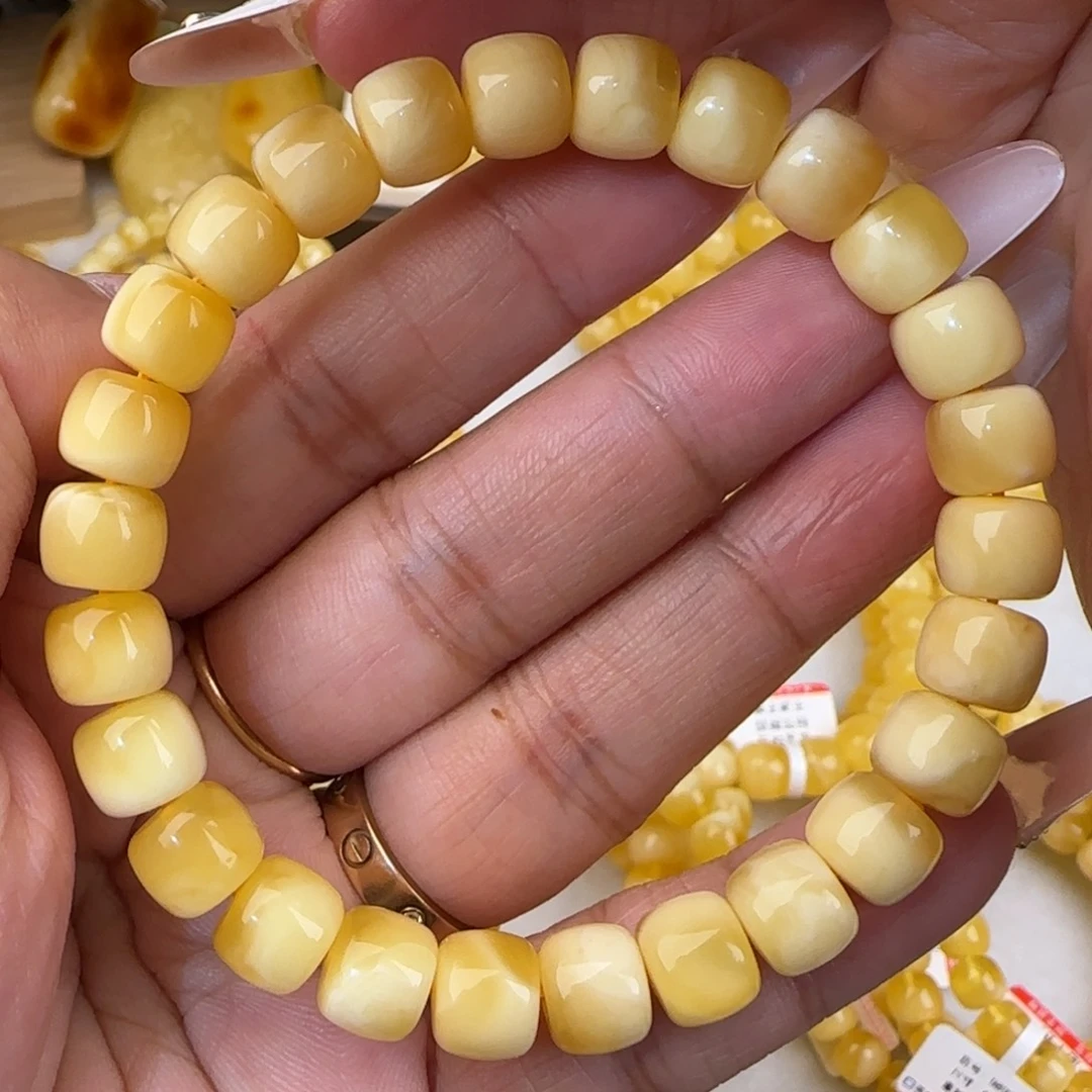 蜜蜡未镶嵌手链浓白花老型手串