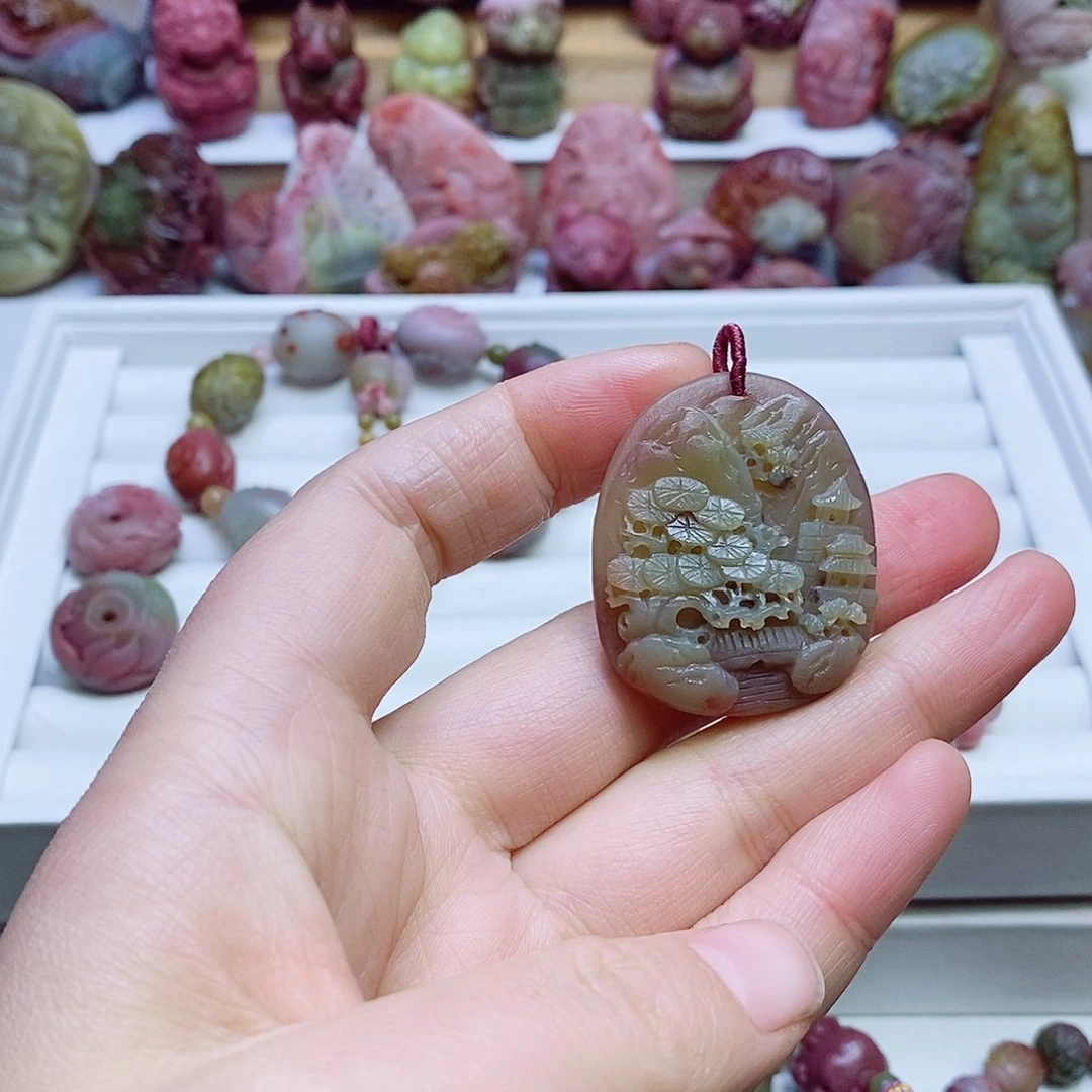 玛瑙/玉髓盐源玛瑙吊坠未镶嵌