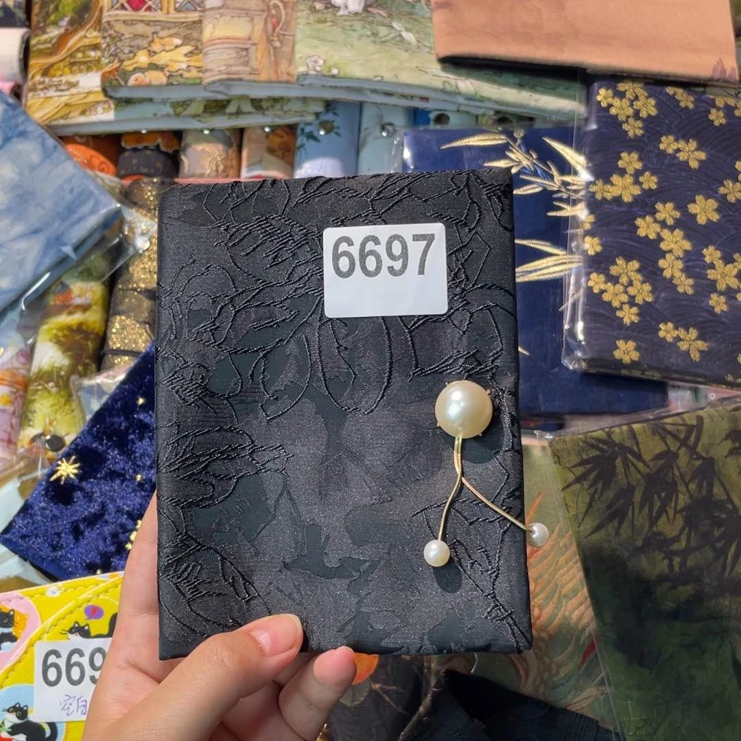 张***）织绣A6定页仅书衣6697