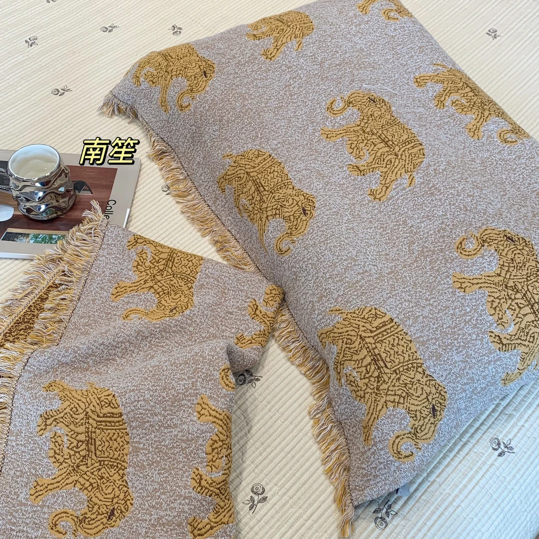 本世家纺 新款轻奢流速四层纱布枕巾可爱成人家用加厚