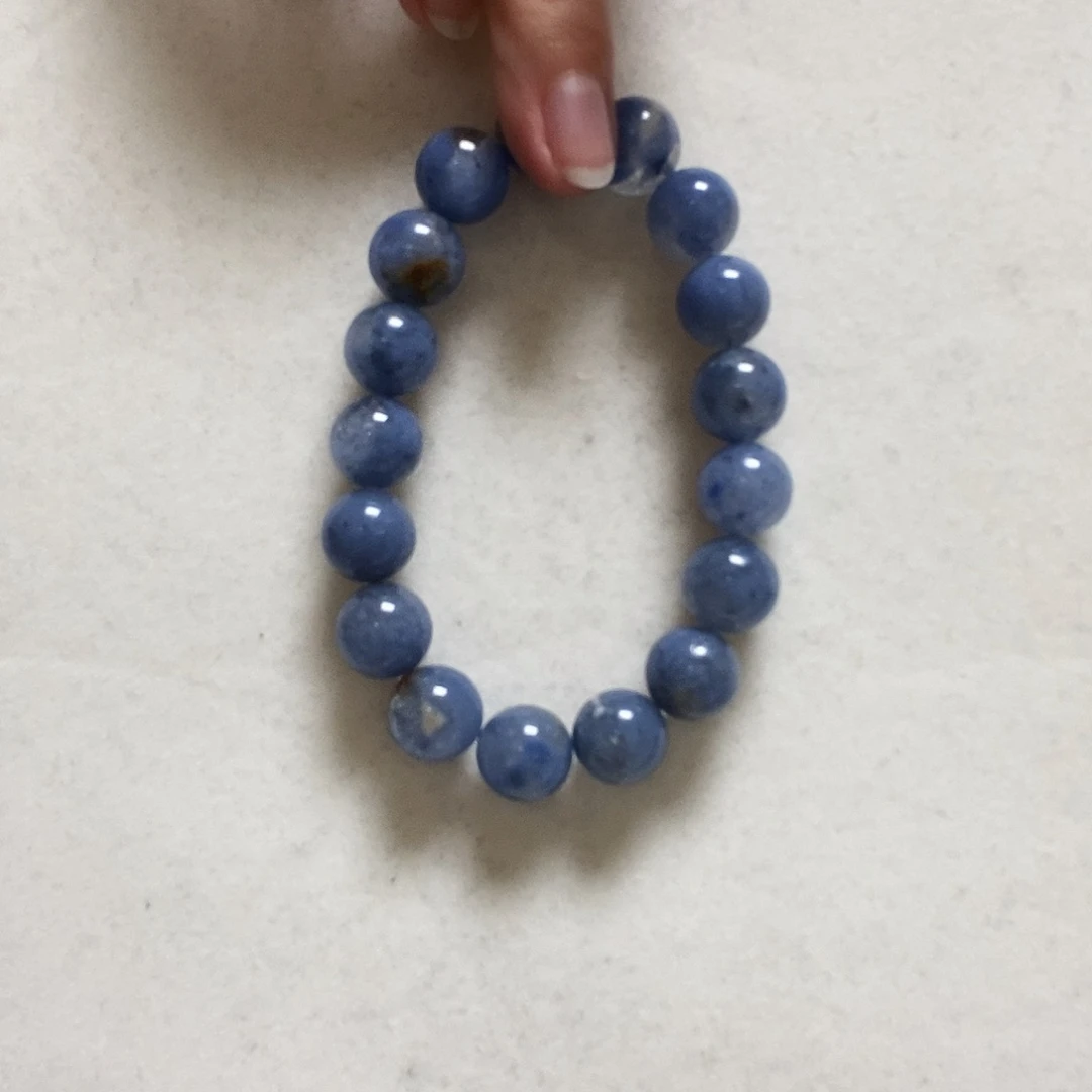 水晶手串未镶嵌玉****?简单