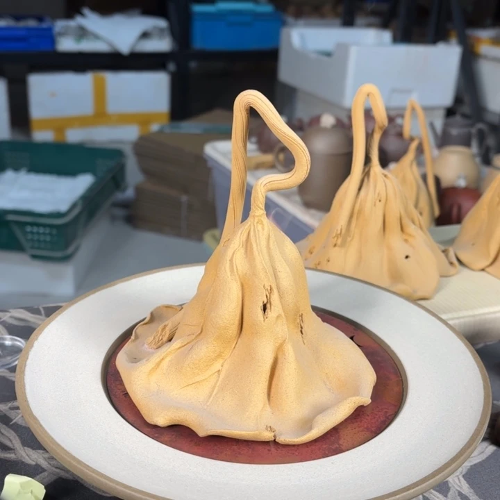 紫砂茶壶枯荷摆件2