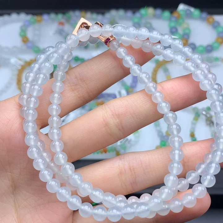 翡翠手镯未镶嵌翡翠