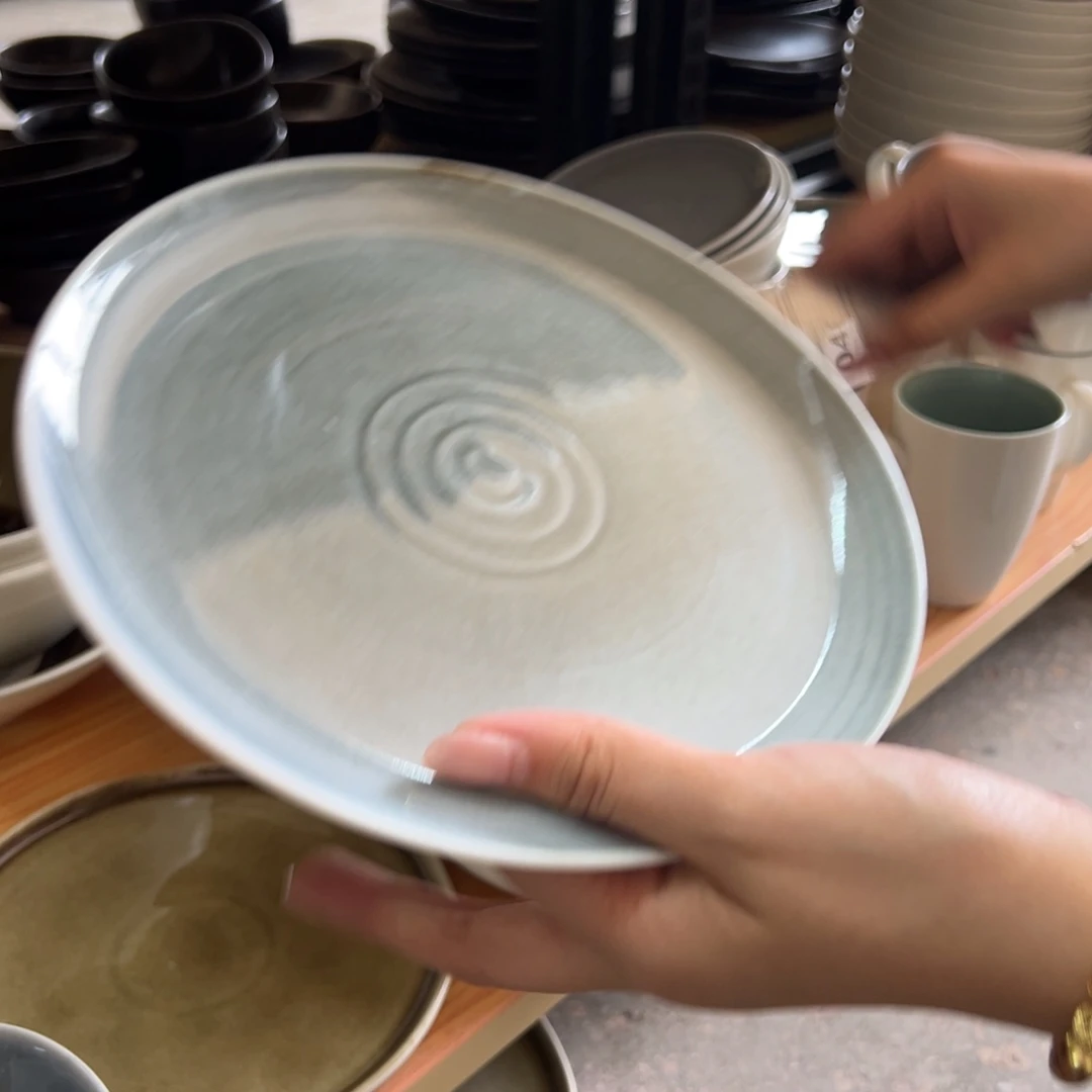 新骨瓷046瑕疵慎拍 明微蓝 牡蛎 8.25寸 平盘