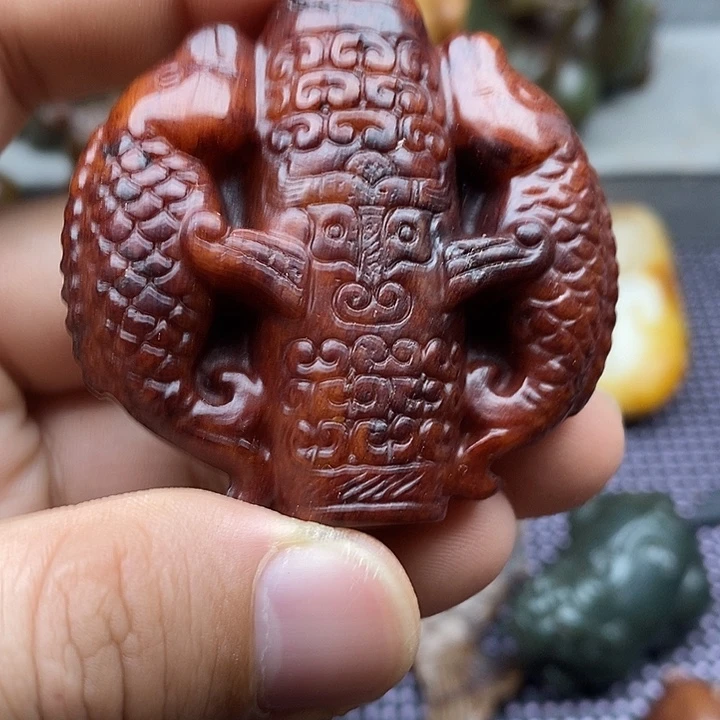 未镶嵌蛇纹石玉颈饰