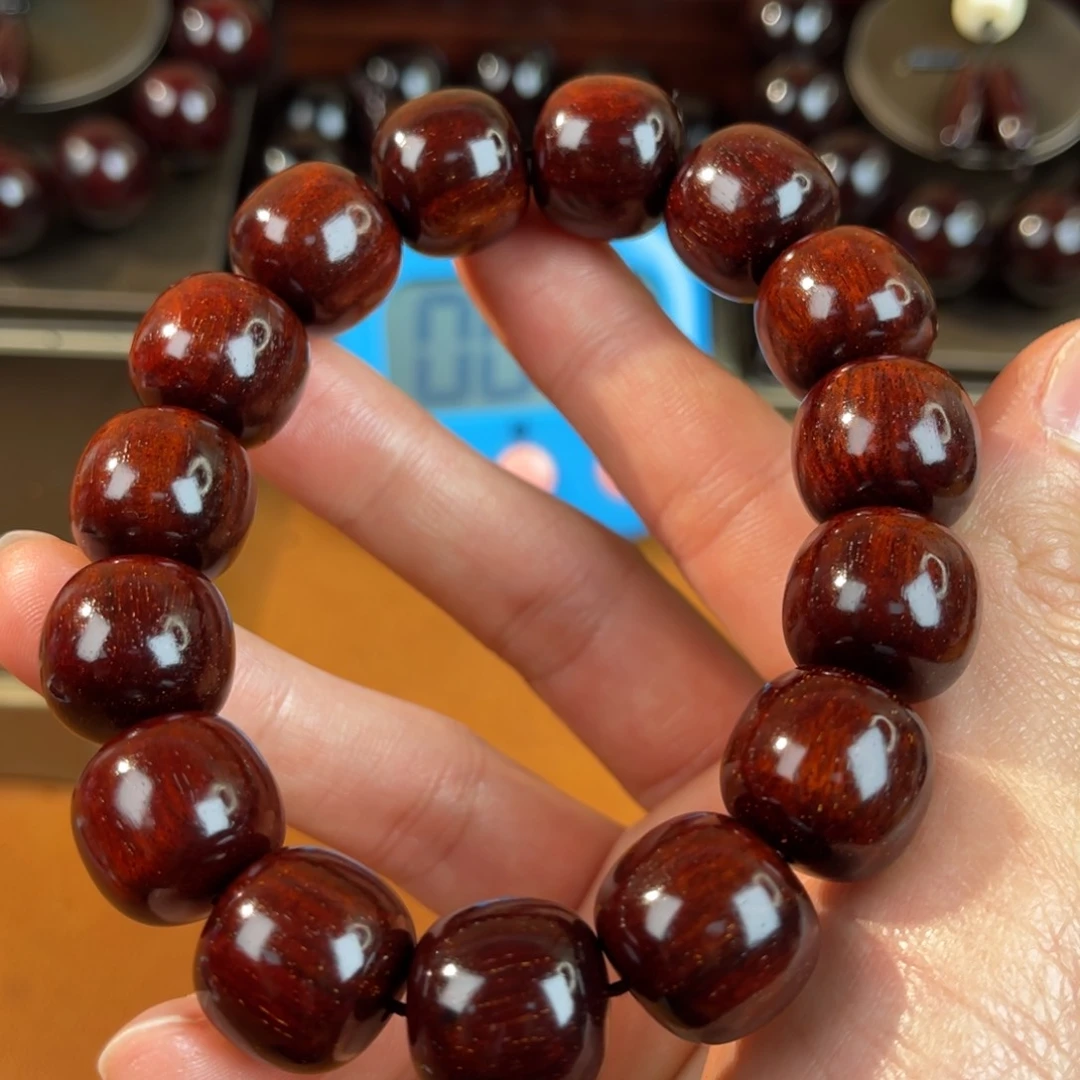 檀香紫檀（小叶紫檀）影*