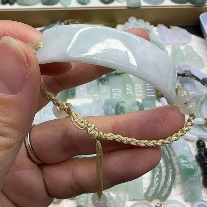 翡翠未镶嵌手链福利