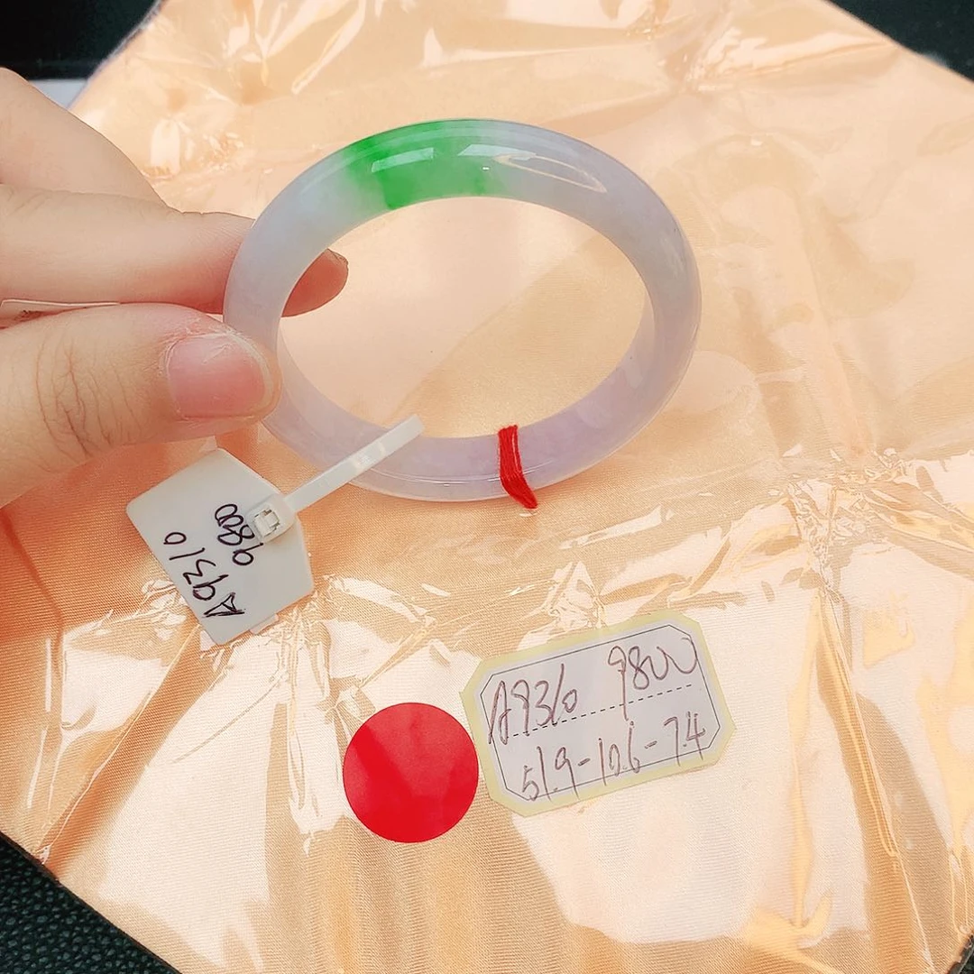 翡翠手镯未镶嵌缅甸翡翠