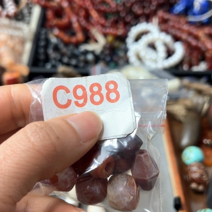 玛瑙/玉髓颈饰未镶嵌米*