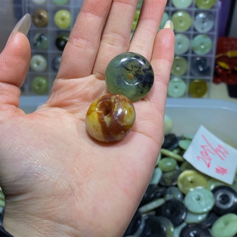 【闪购商品】蛇纹石玉其他未镶嵌30