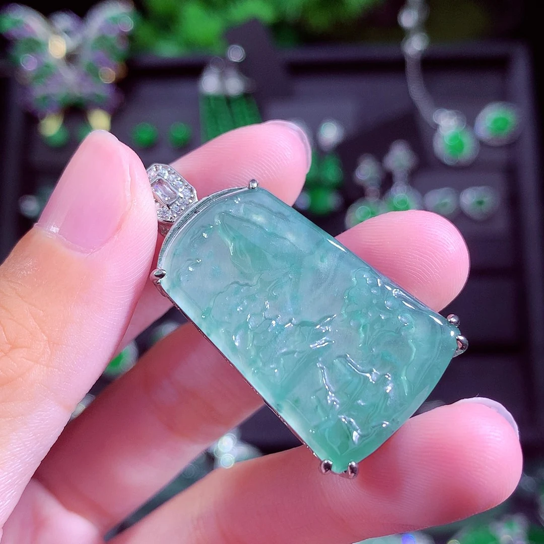 颈饰未镶嵌翡翠天然
