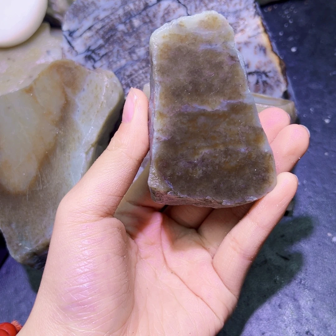 和田玉（糖玉）未镶嵌珠宝半成品