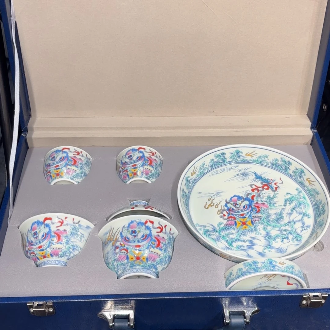 杯子《****》景德镇陶瓷学院