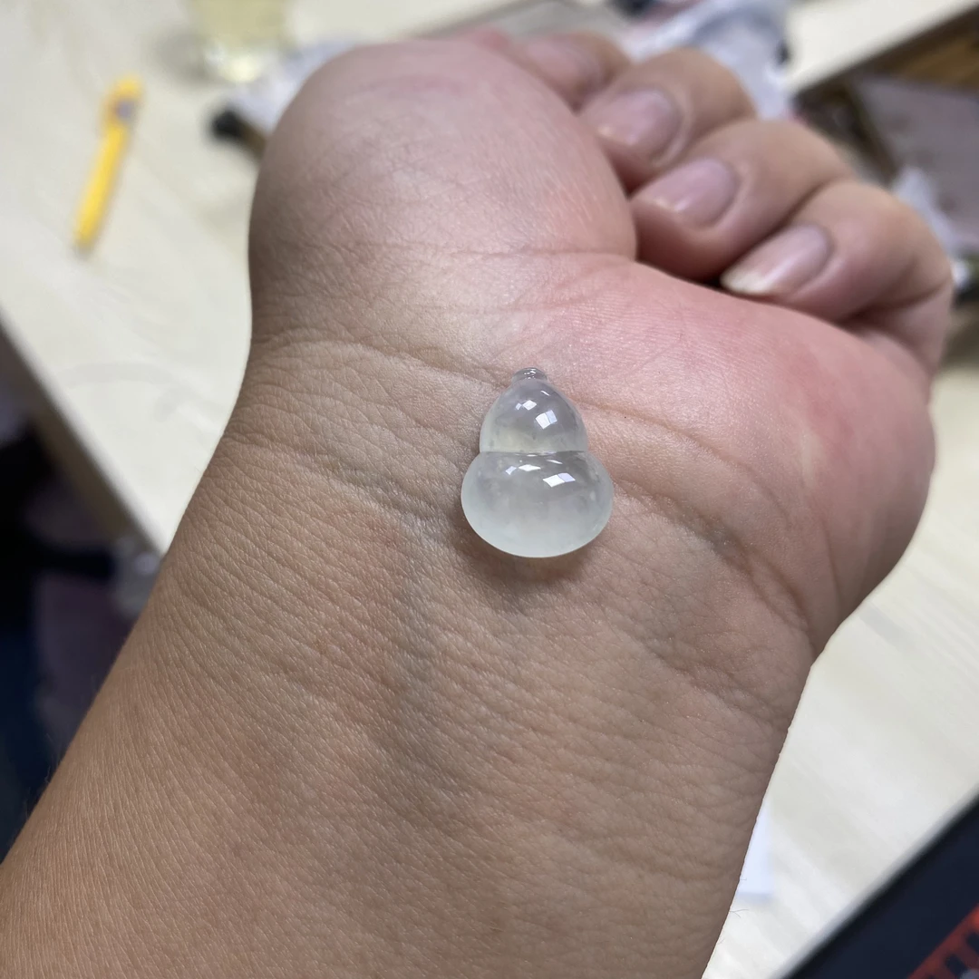 缅甸翡翠裸石葫芦