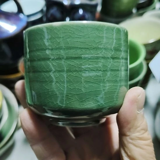 瓷片五厂，七厂各种摆件，瓷片，均有瑕疵！