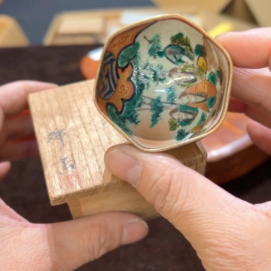 瓷器周边默认瑕疵1