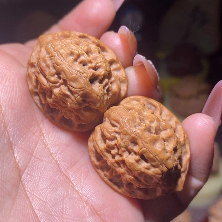 文玩核桃吊坠全品野生手捻28