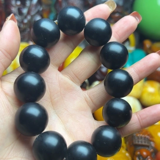 琥珀手串未镶嵌蜜蜡
