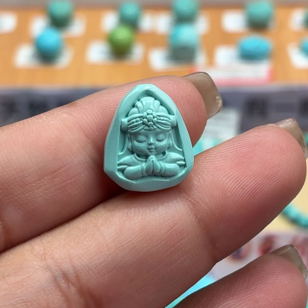 绿松石未镶嵌珠宝奇石