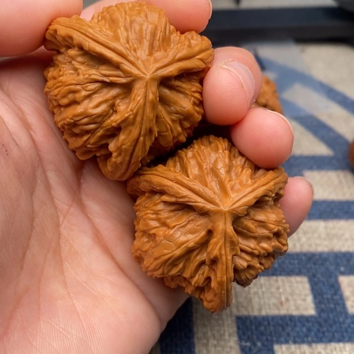 吊坠文玩核桃杨*三棱