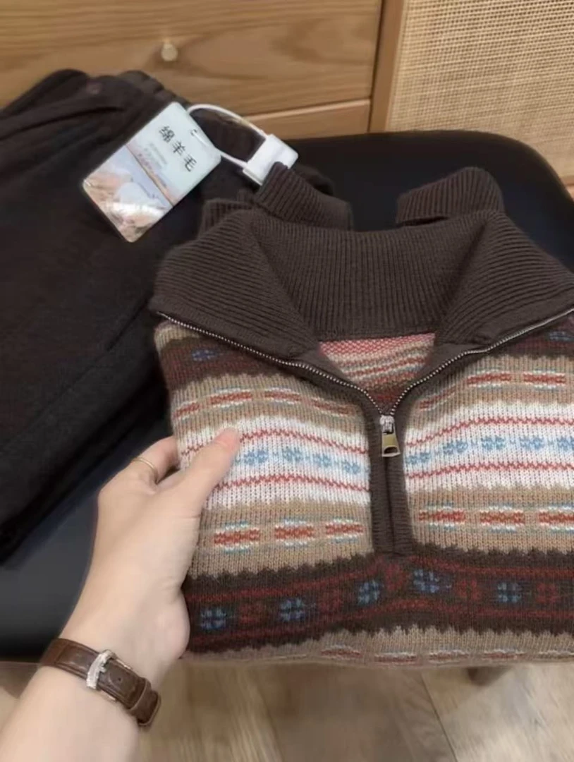 七言家！ins穿搭#氛围感复古咖翻领费尔岛提花毛衣049