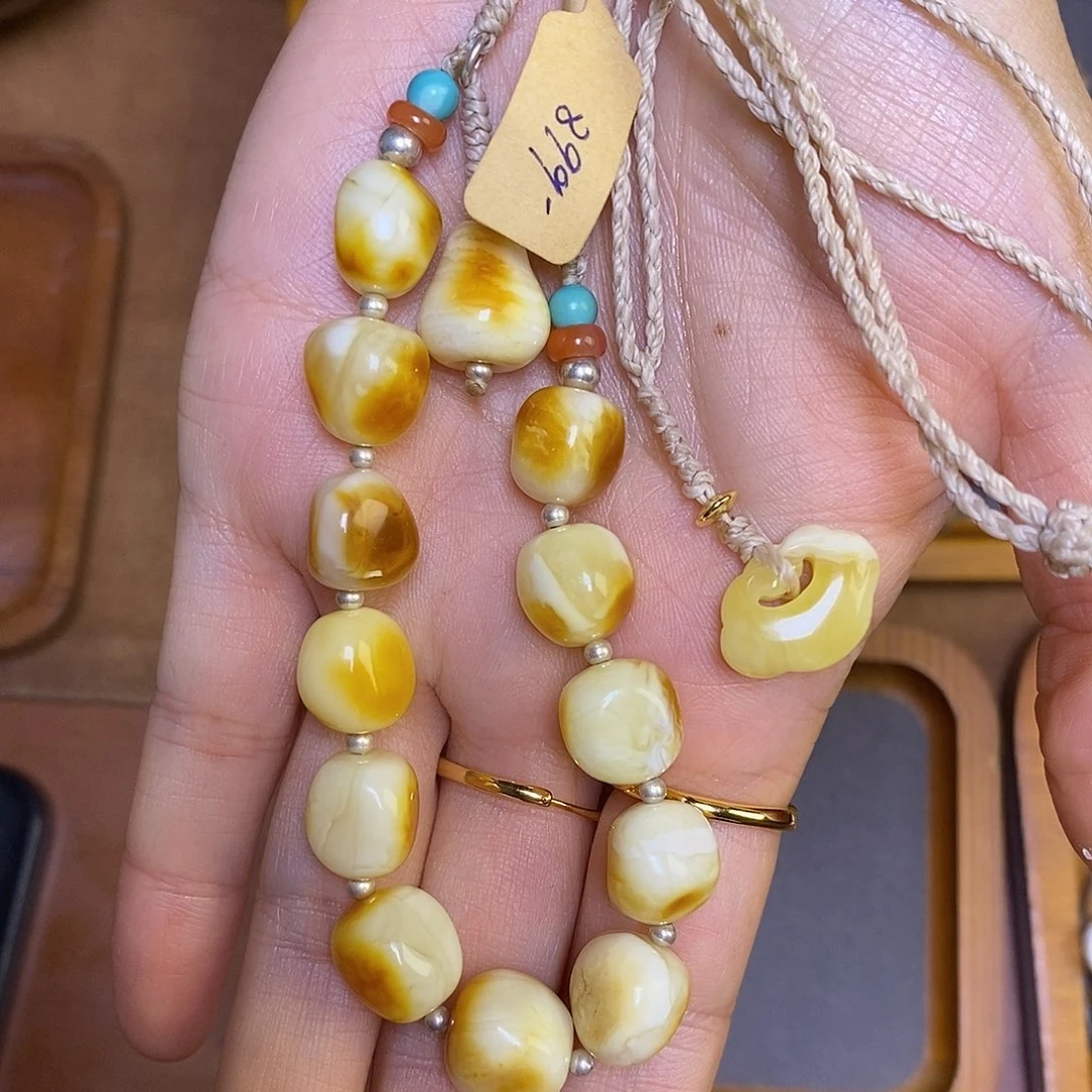 琥珀未镶嵌颈饰设计款随型蜜蜡项链no退换