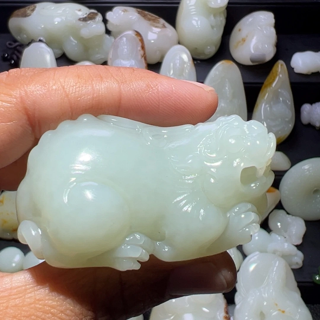 河***厂和田玉未镶嵌颈饰