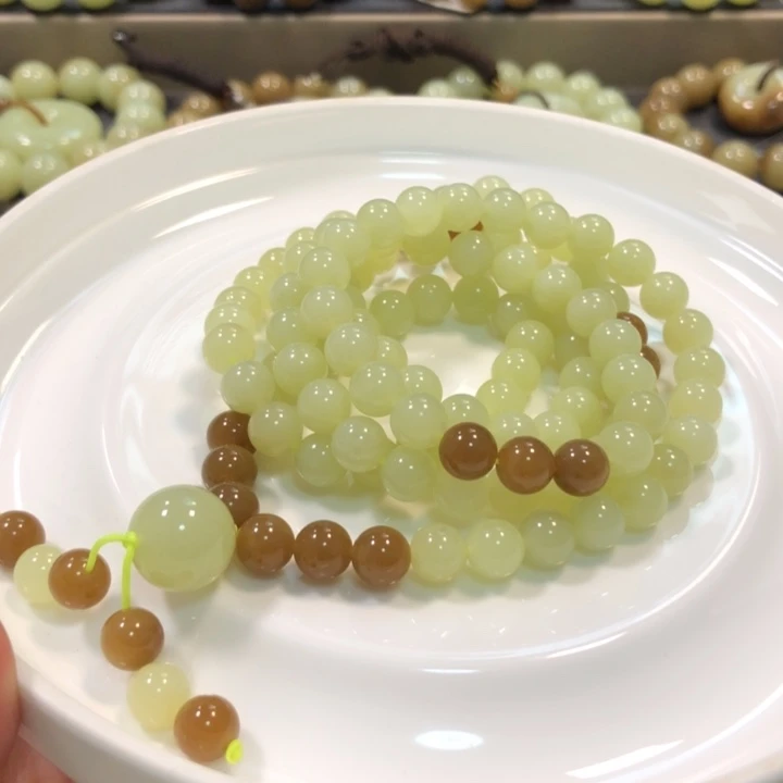 和田玉未镶嵌手链卡8