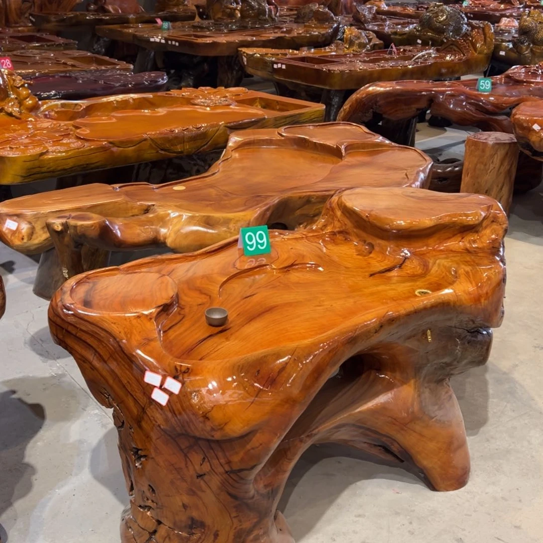 香樟木爱****O根雕作品