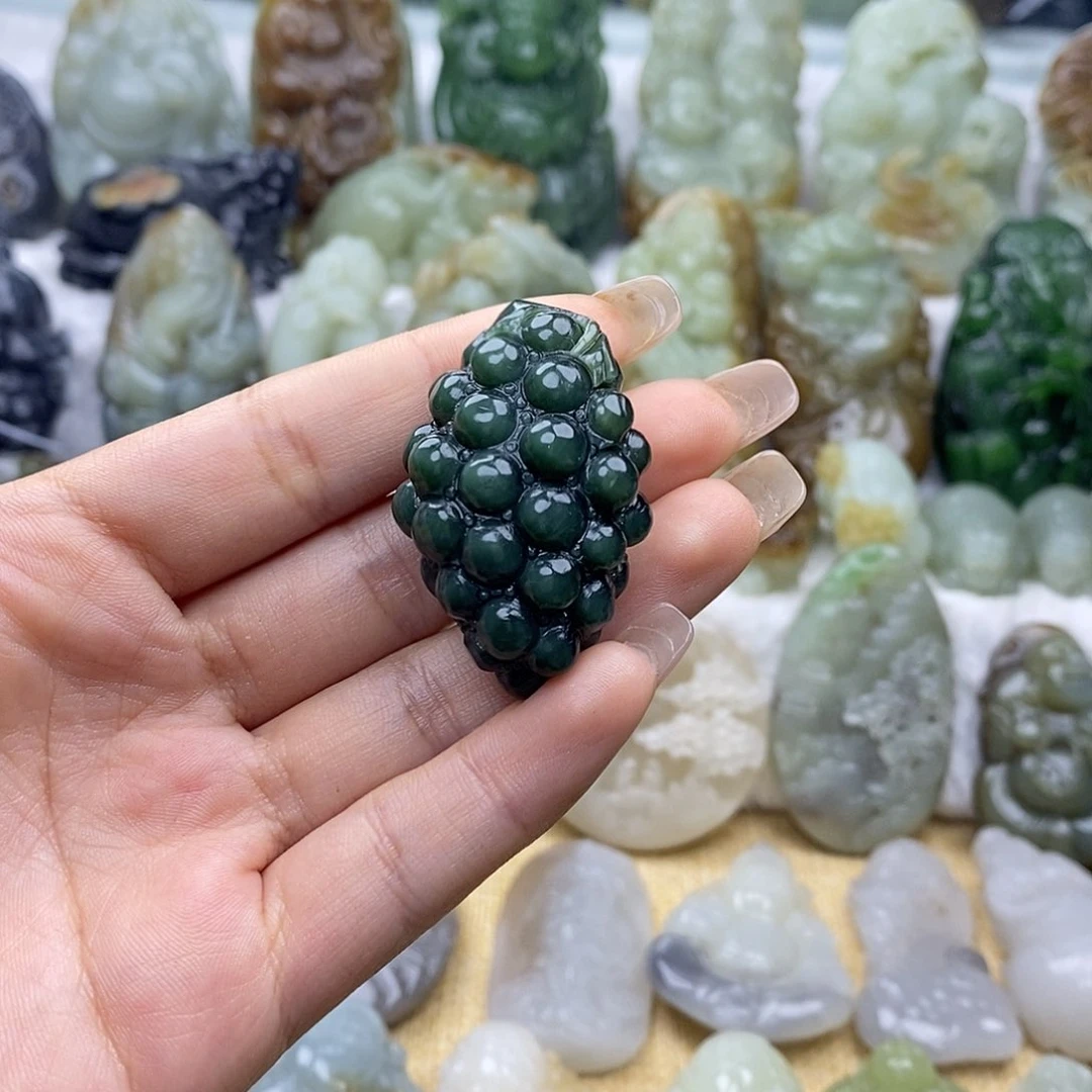 和田玉未镶嵌珠宝奇石