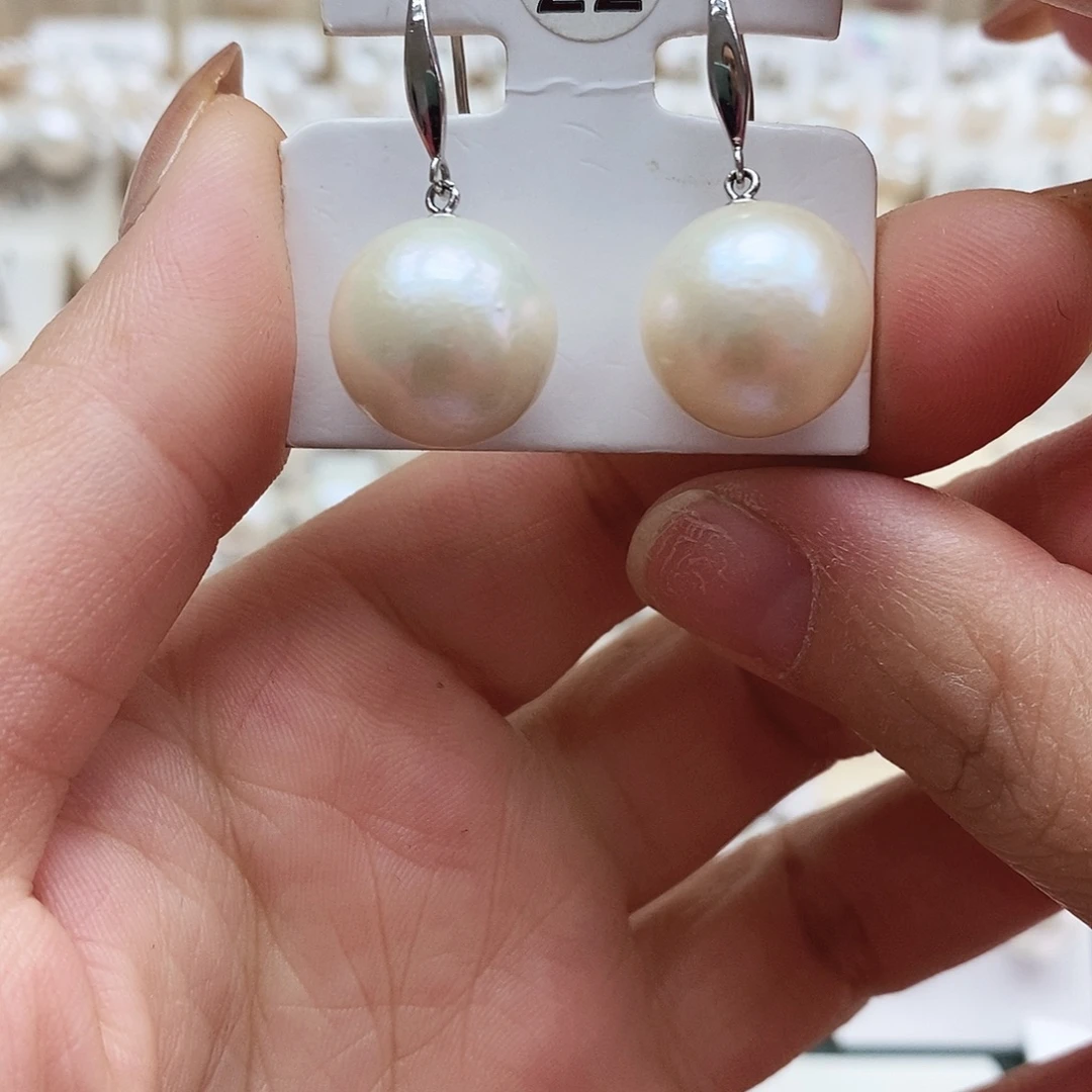 颈饰银S925镶嵌淡水珍珠