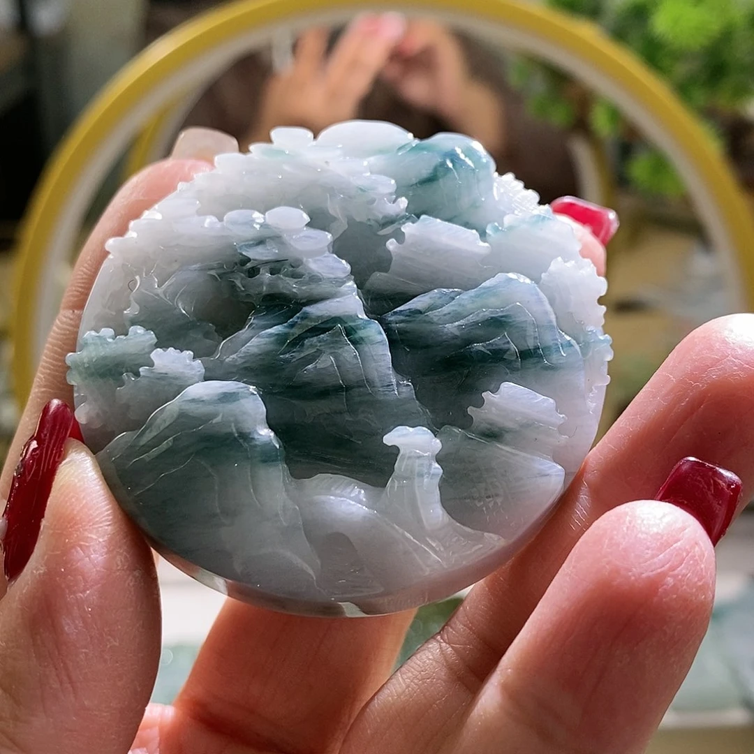 【闪购商品】翡翠颈饰未镶嵌山水