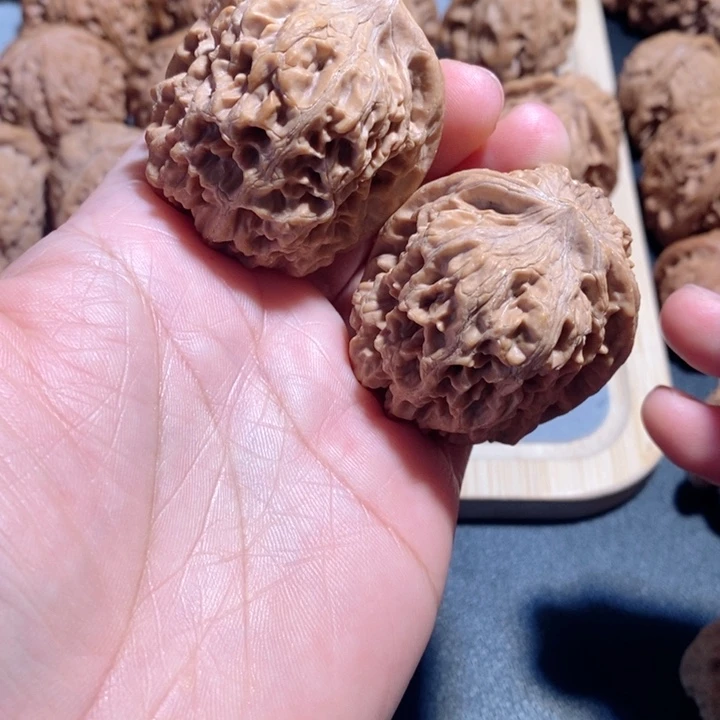 A***生文玩核桃吊坠西北