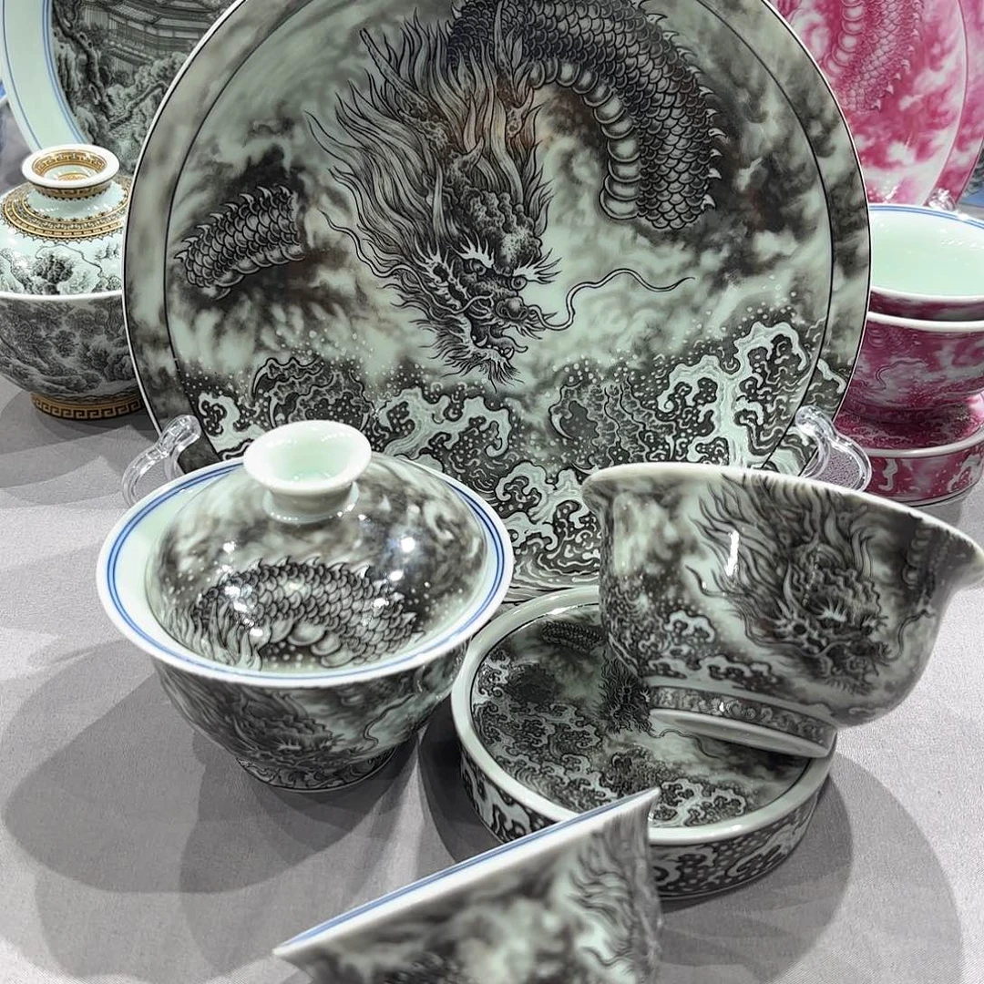 瓷片景德镇瓷器等众多艺术珍品