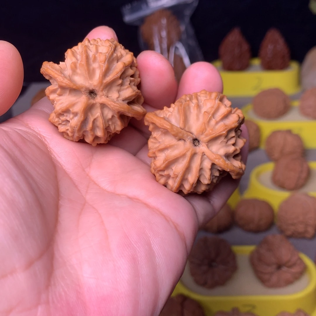 吊坠文玩核桃苹果园