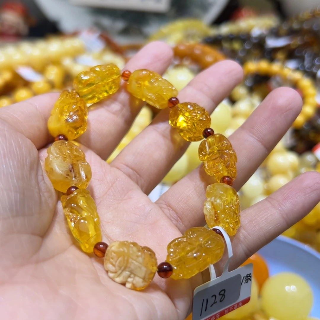 琥珀珠宝奇石未镶嵌
