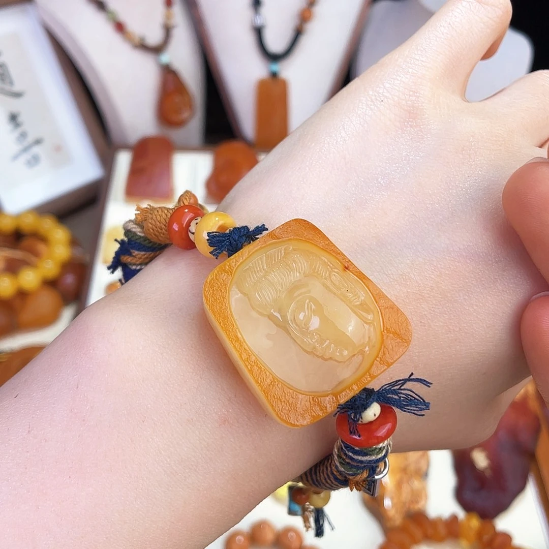 未镶嵌琥珀珠宝奇石六*。