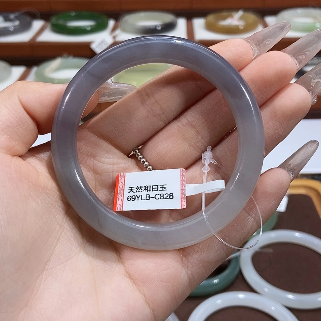 未镶嵌手镯和田玉楠